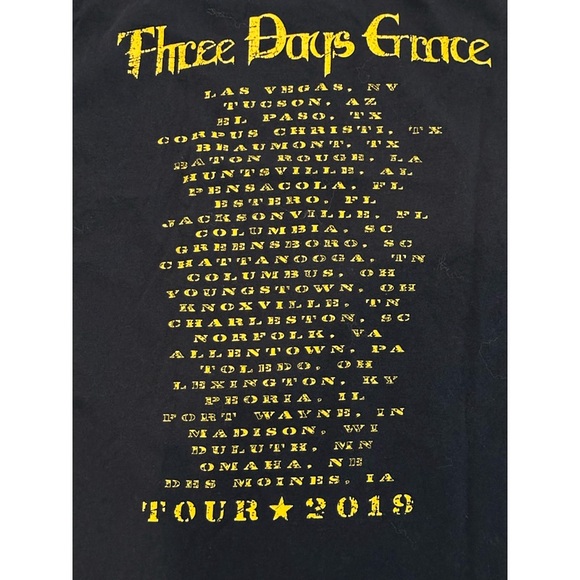 Three Days Grace Concert T-Shirt. Size Large - Picture 4 of 7